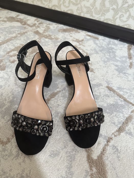 Босоножки черные женский туфли