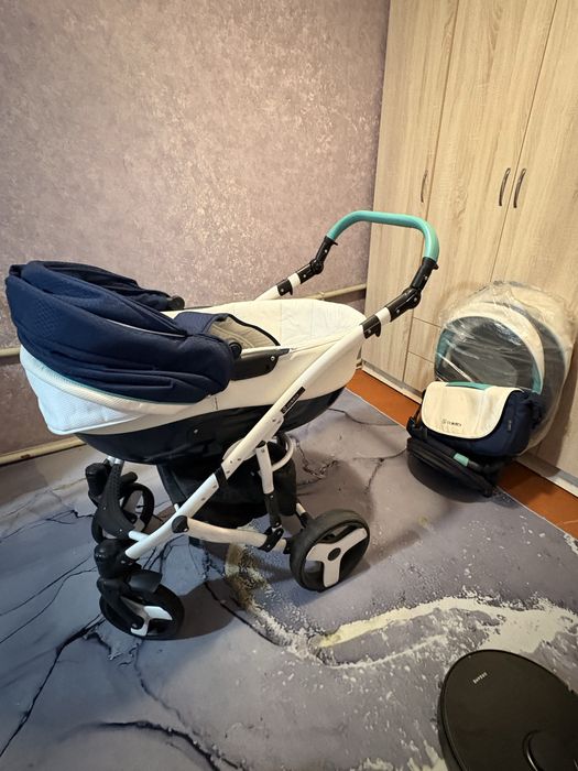 Коляска Corello в хорошем состоянии