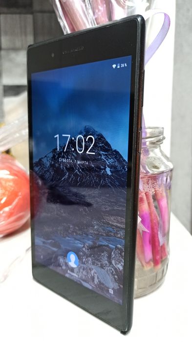 Продаю планшет Lenovo TB-7304F