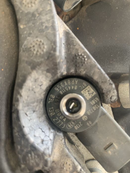 Injectoare Audi A5 2.0 TDI 177CP A4 B8 A6 Passat B7 Crafter 0445110369