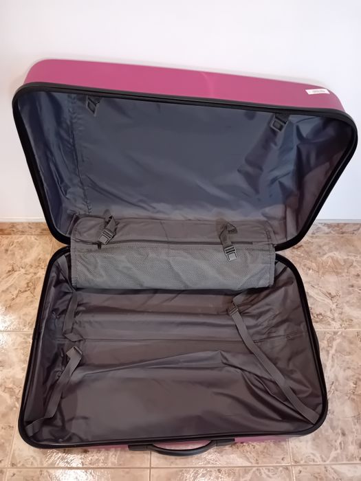 Куфар / като нов!