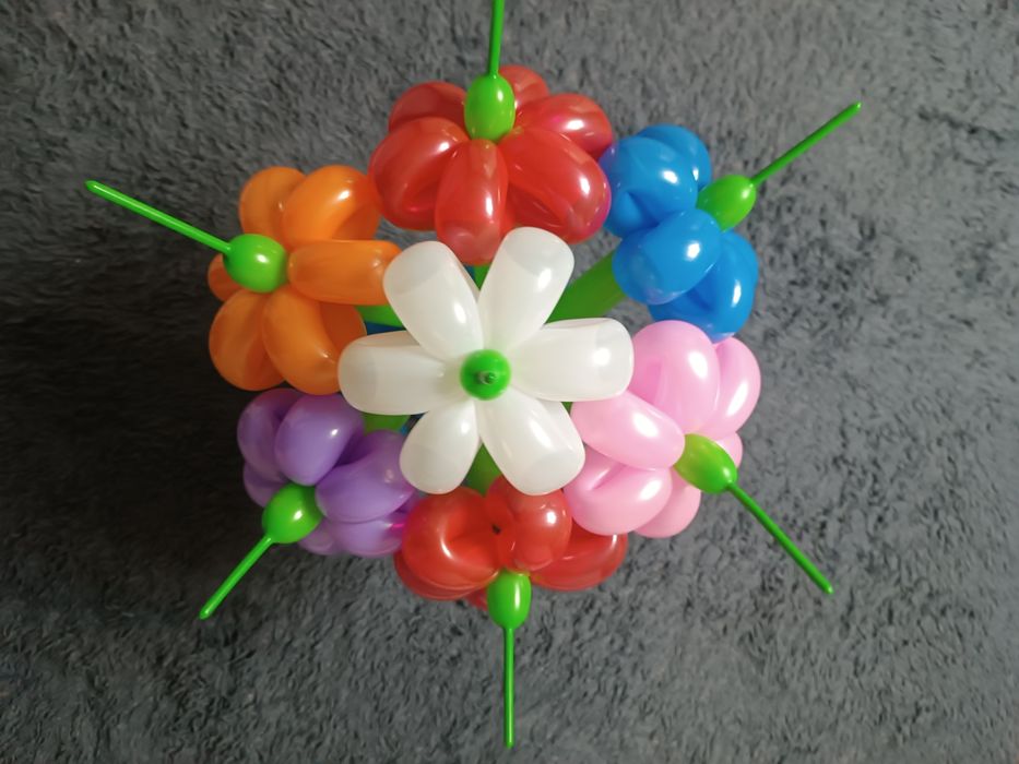 Букеты из воздушных шаров