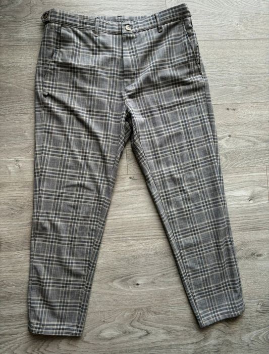 Pantaloni Zara 42