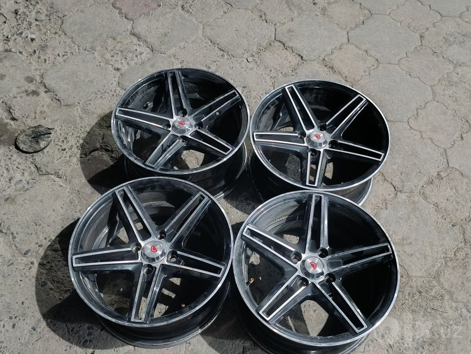 15 vossen deska sotiladi 4/100