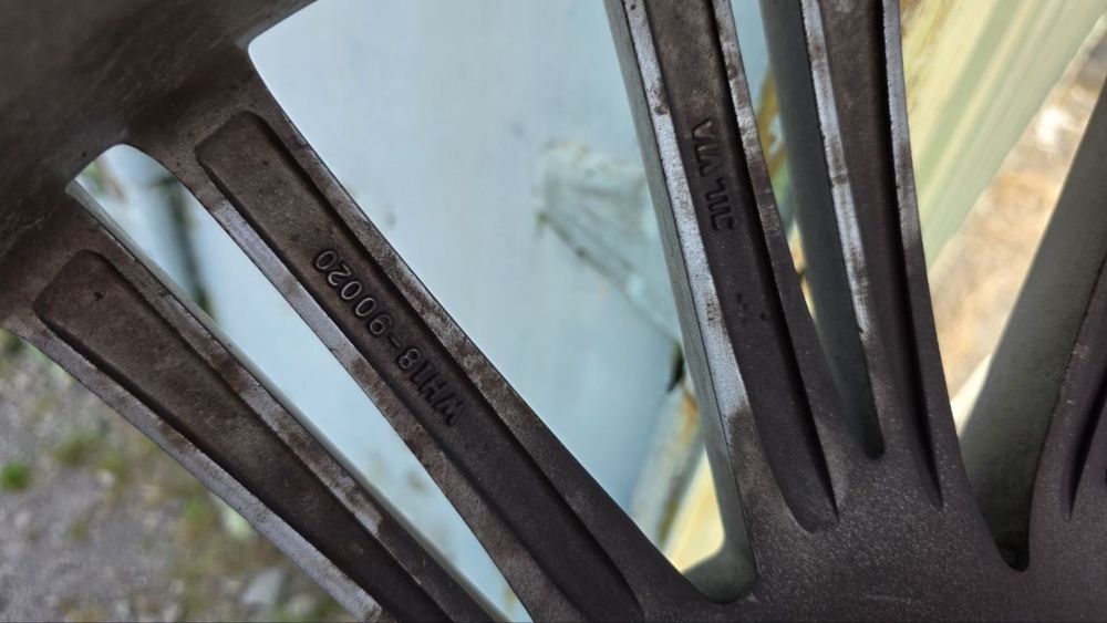 AUDI A7/A6/A8 20 цола с Гуми