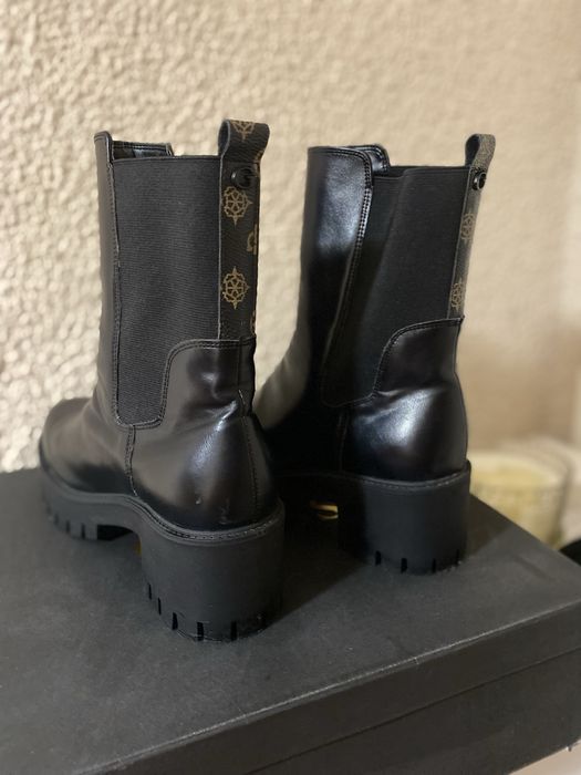 Guess Оригинални боти