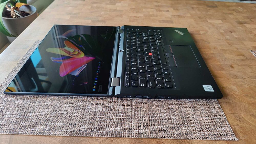 Lenovo ThinkPad L13 Yoga — отлично състояние, touchscreen + стилус