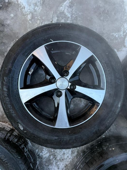 Продам комплект колес R14
