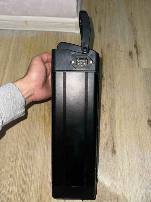 Продам аккамулятор на электровелосипед