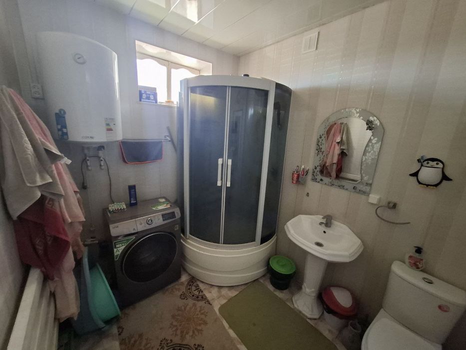 4 Xonali dom sotiladi