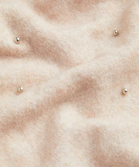 Новые свитера со стразами / жемчугом  HM, размер L (50/56) и M (46/48)