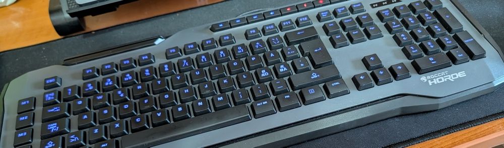 Tastatură Gaming ROCCAT Horde – Membrane 2.0 (Cu Rotiță Control)