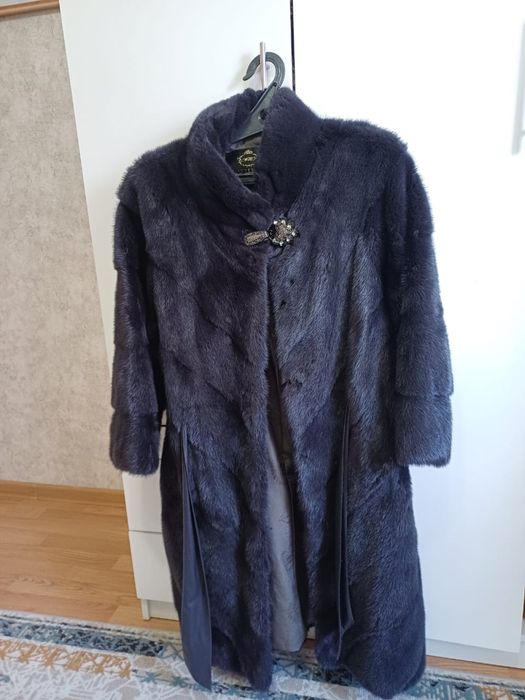 Продам норковую шубу