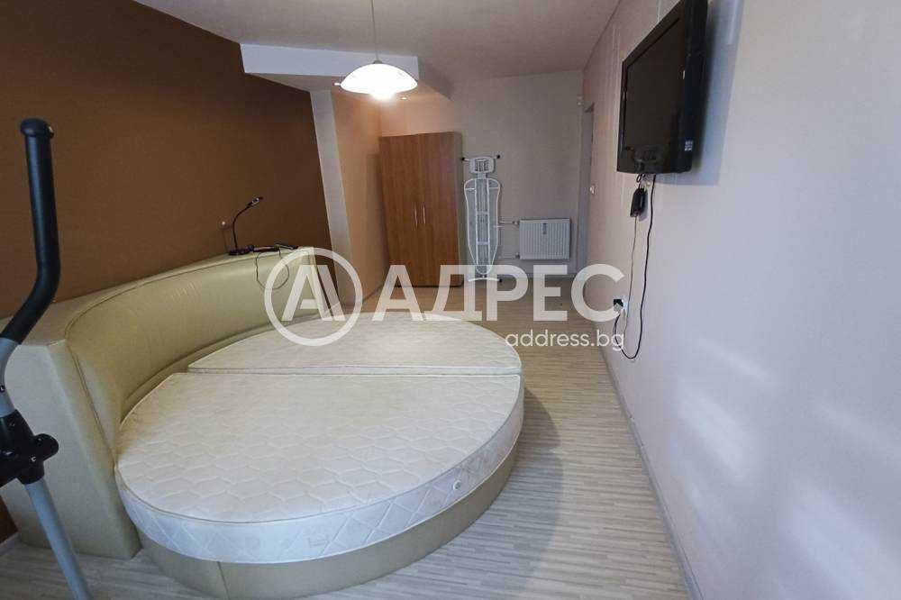 Дава се под наем Двустаен апартамент в Разград, Освобождение - 80 кв.м за 255 € - Снимка #3