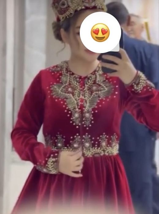 Қазақи нақыштағы көйлектер