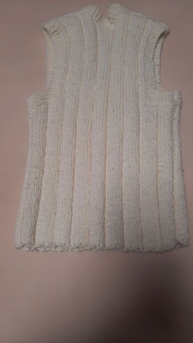 Vesta tricotata copii 5-7 ani NOUA