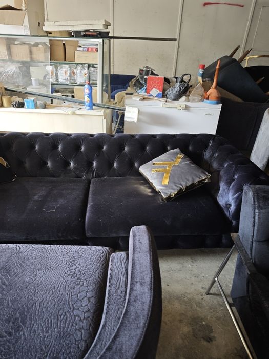 Кресла и дивани чисто нови