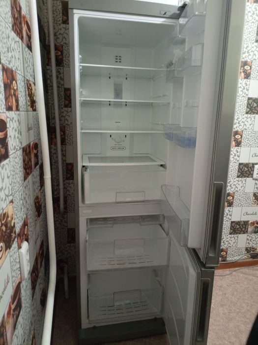 Холодильник б/у в рабочем состоянии