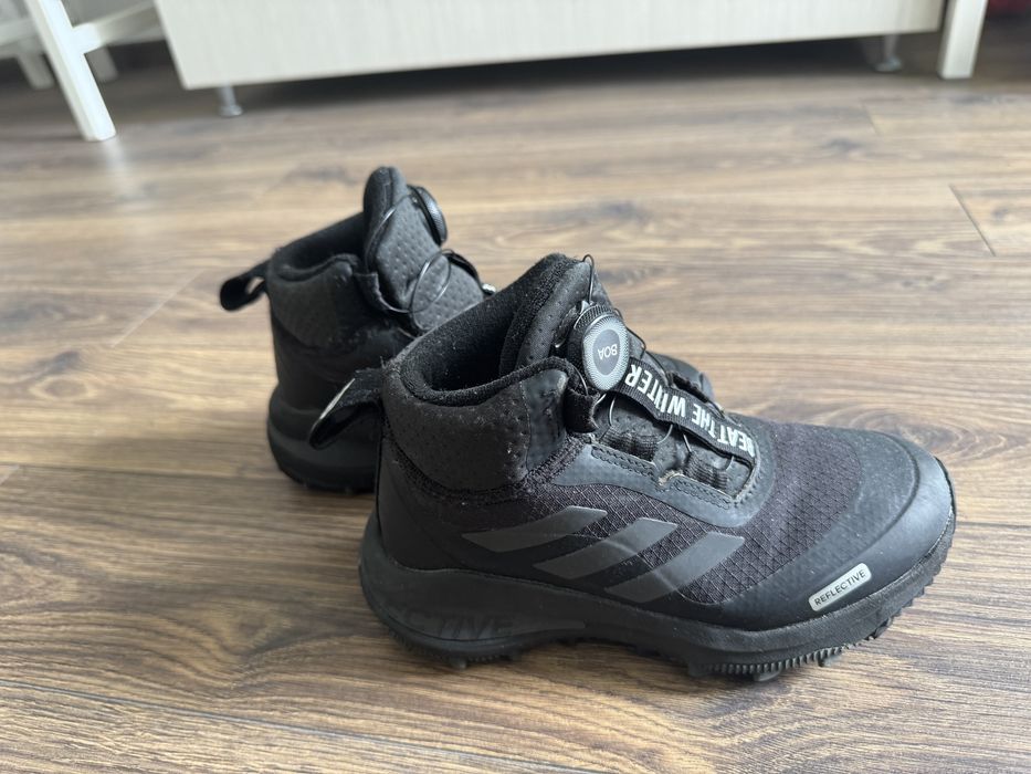 Детски обувки Adidas BOA номер 33