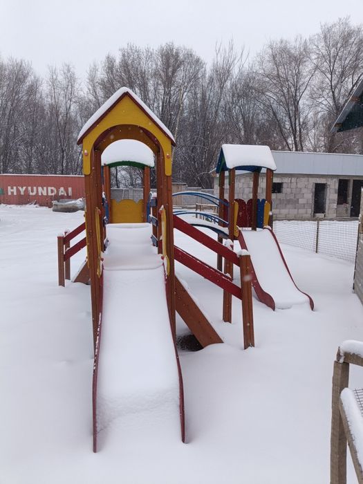 Продам детскую игровую площадку