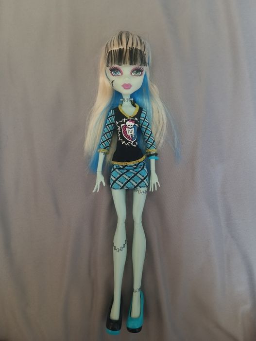 Кукла монстер хай