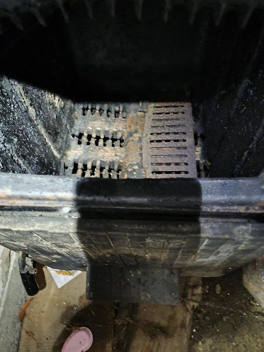 Vând centrală pe lemne