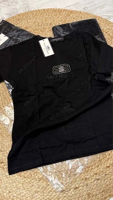 Stoc Tricou dama Balenciaga