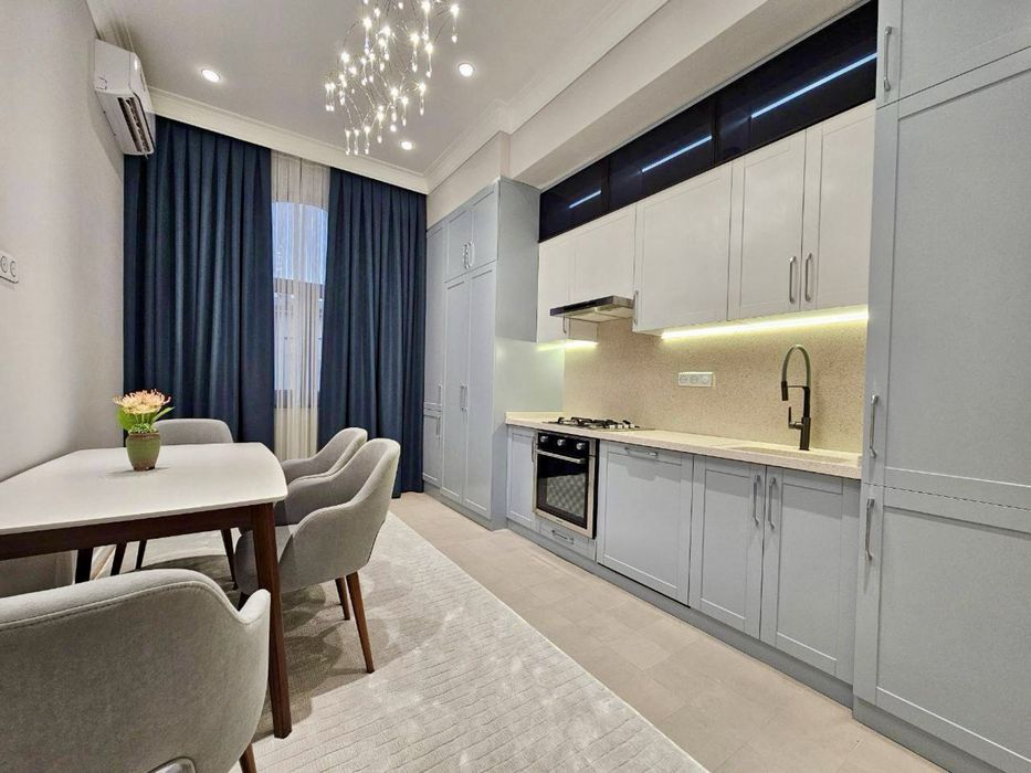 Продаю Элитный Новостройка 4/9/10 Дархан “Basri Baba” Алайский 100м2.