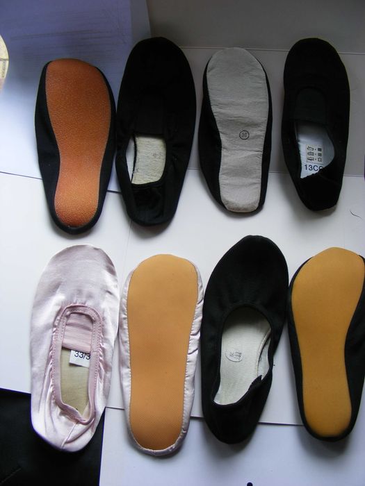 Цвички различни цветове и размери