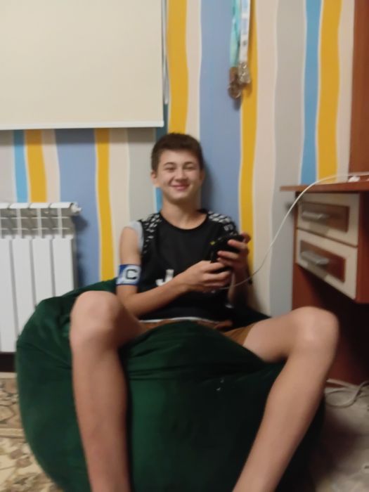 продам брата хорошый вратарь