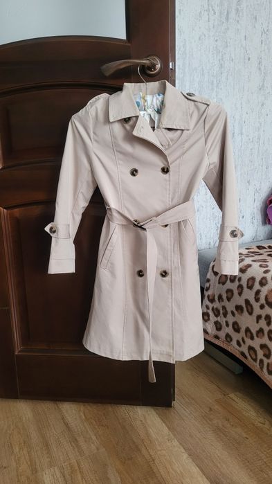 Продам тренч плащ для девочки
