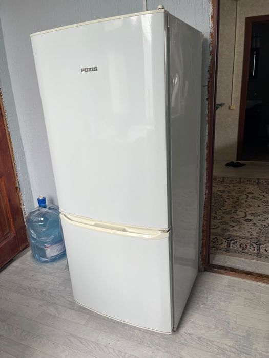Продам холодильник 50000 тг