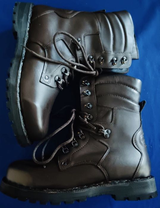 Bocanci militari din piele de iarnă