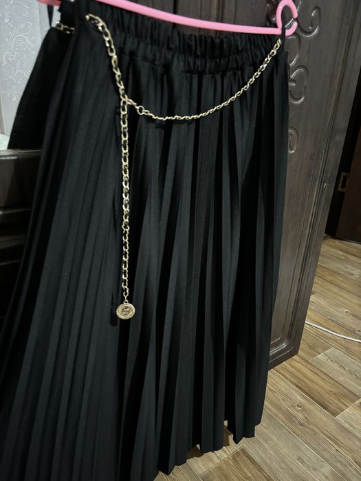 Женская черная юбка