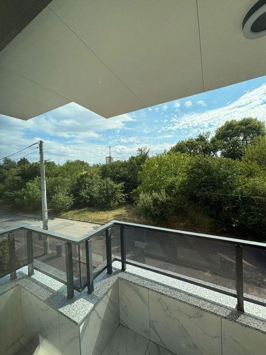 Тристаен за продажба в кв. Триъгълника