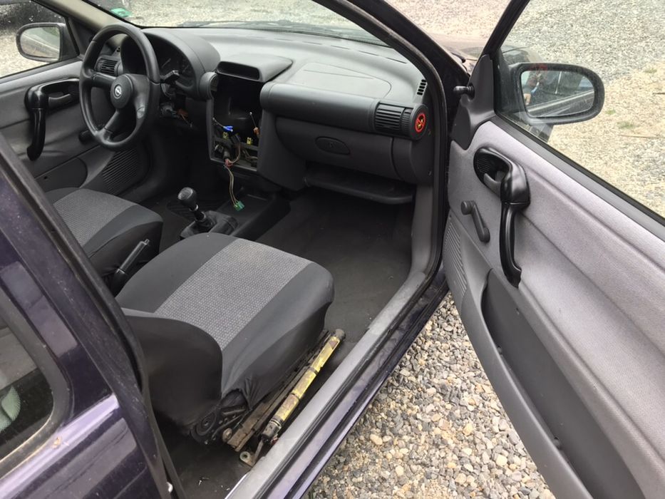 Opel Corsa B 1.5td 1995 На Части