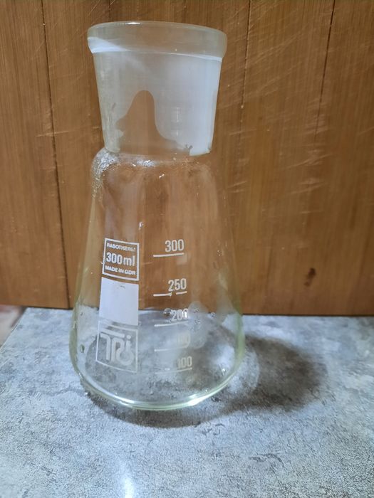 Продам коническую колбу Эрленмейера