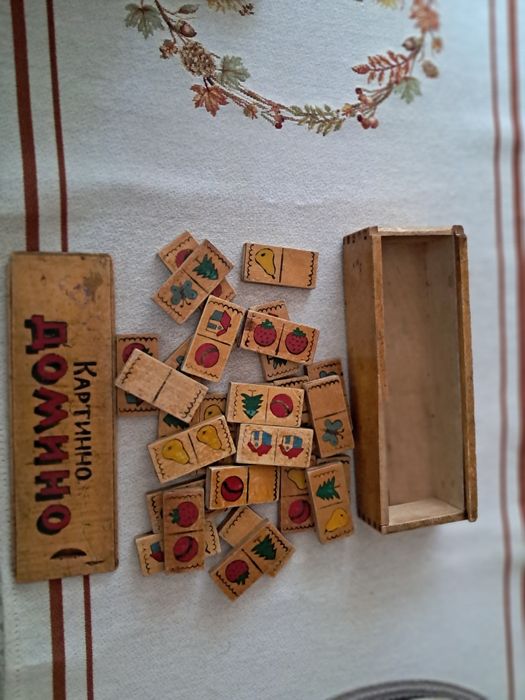 Старо картинно домино