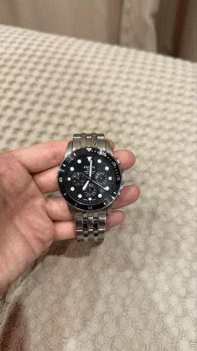 Продам часы Fossil FS5837