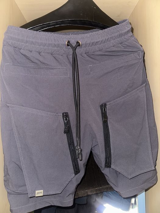 Luda Shorts S size