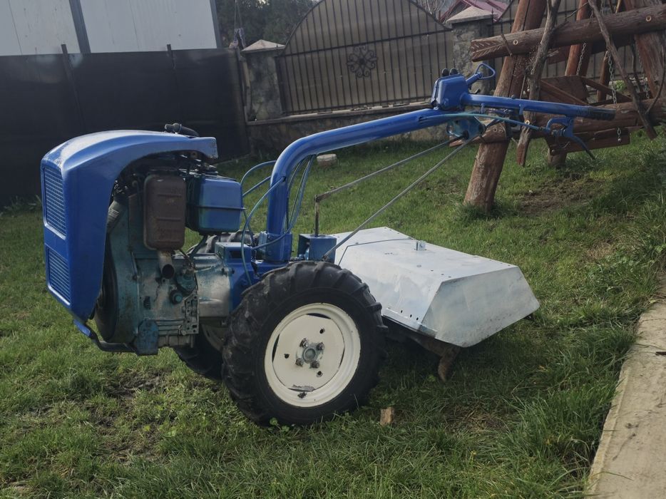 Vând motocultor Bertolini 14cp diesel pornire la sfoară