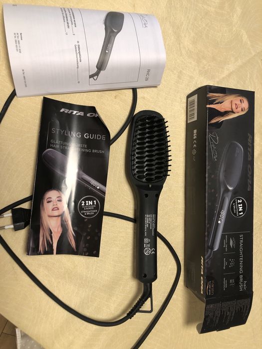 Четка за изправяне на коса Rita Ora