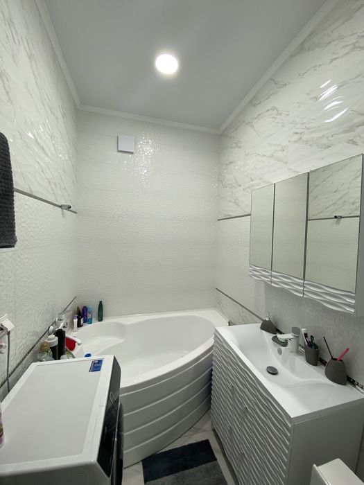 Продам 2-х ком с Гаражом