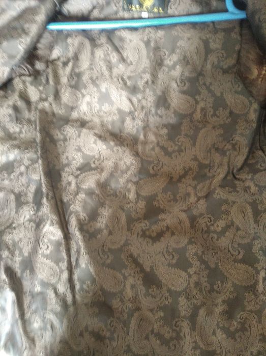 Желетка  песец срочна продам