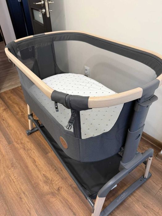 Maxi Cosi Lora Air Next To Me кошара