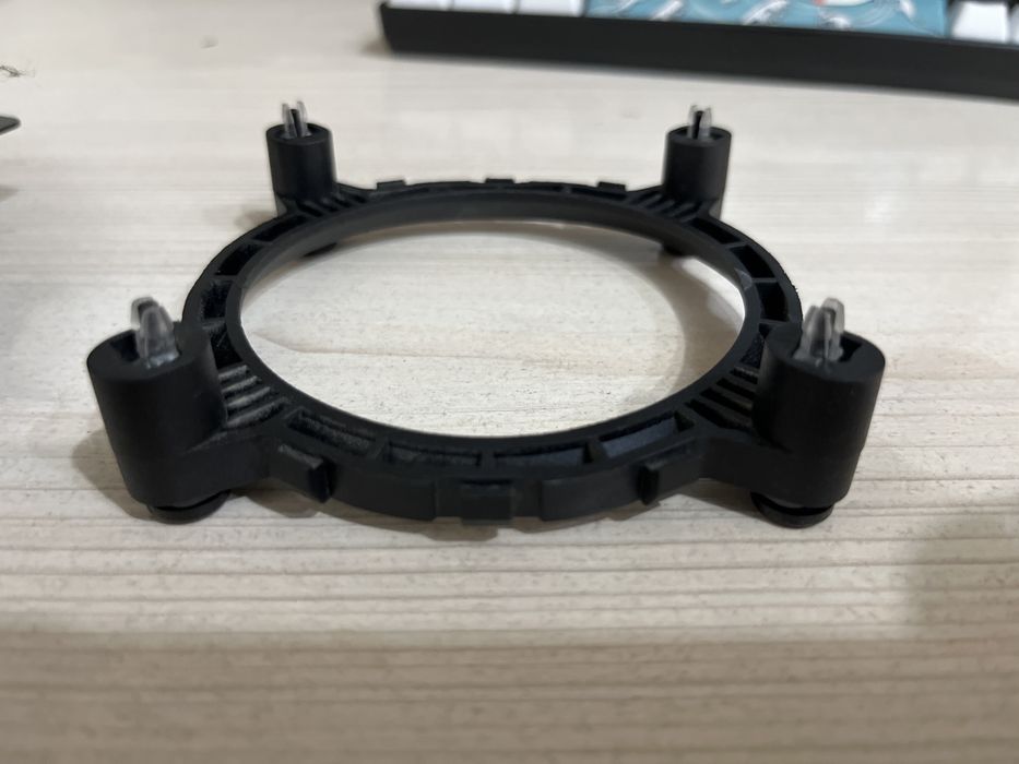Кулер для процессора PCCooler E126MB чёрный