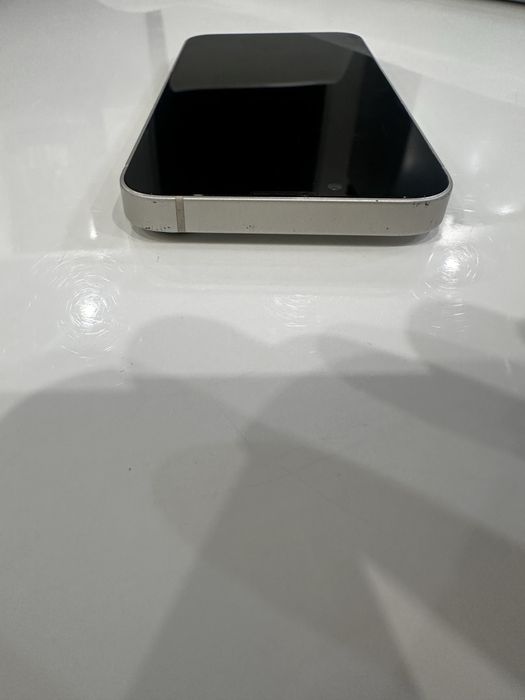 Iphone 13 mini 128GB + оригинално зарядно