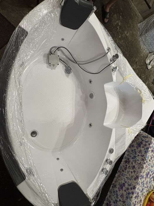 Vand jacuzzi nou nouta