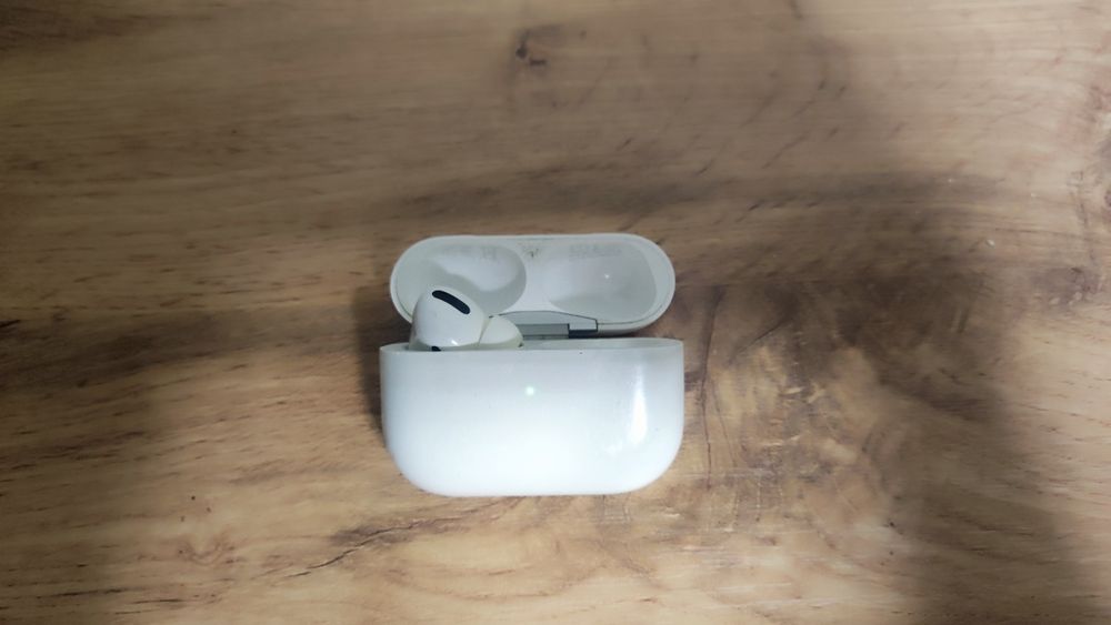 Apple AirPods Pro Оригинал идеальное состояние