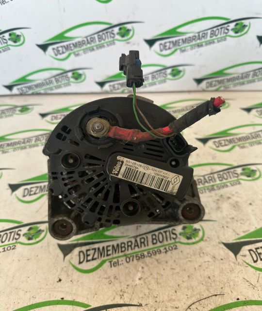 Alternator 8200 537 415 Dacia Logan prima generatie